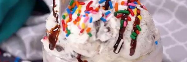 Ванилов сладолед с дресинг и глазура | Leonardo Bansko