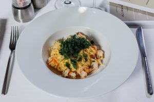 Linguine aglio e olio with shrimps / Лингуини алио е олио със скариди
